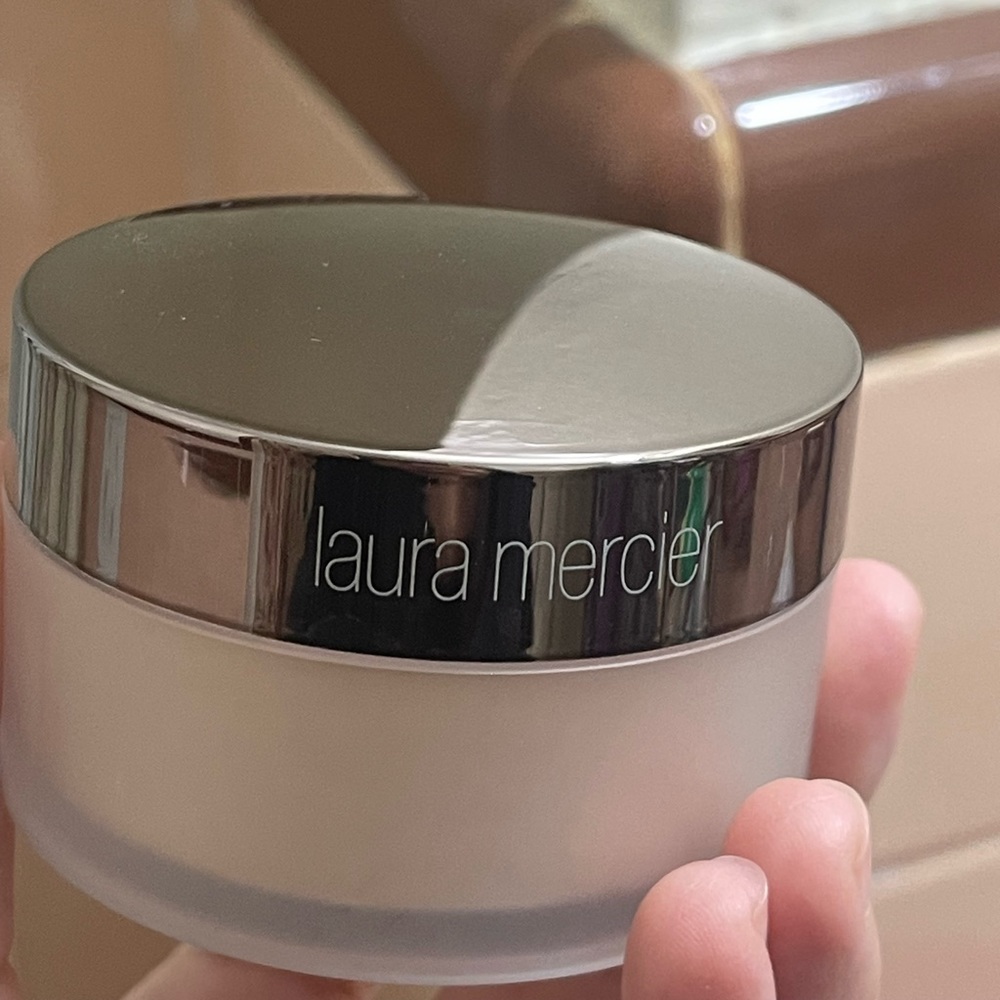 Laura Mercier Translucent Loose Setting Powder GLOW